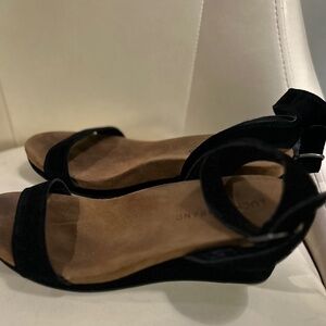 Sandals Black Suede Strap